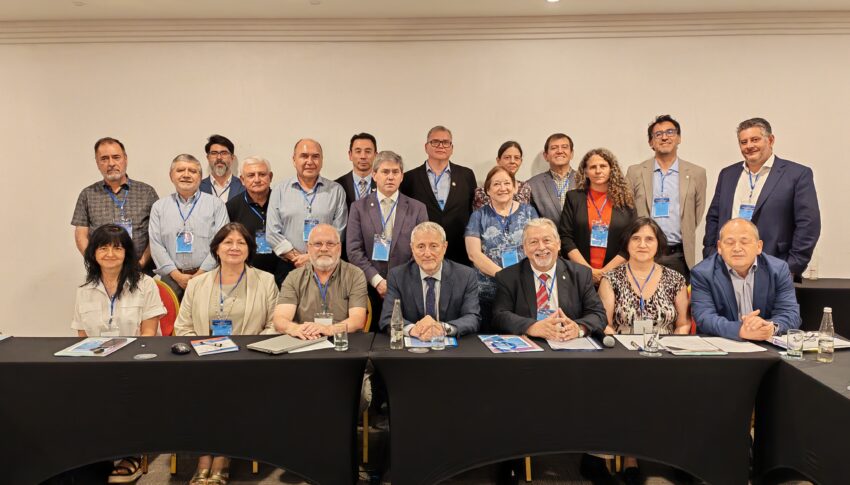 Decano Luis Palma-Chilla participó en Consejo Nacional del CRUCH junto al Ministro Aldo Valle y más de 25 Facultades de Ciencias