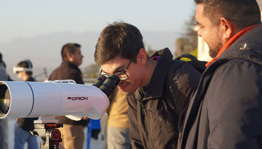 “Astro Chocolate”: jornada que conecta la astronomía con la comunidad en la Universidad de La Serena